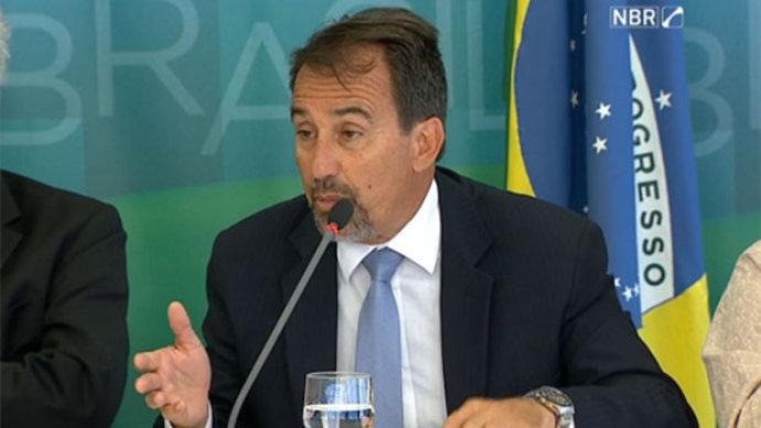 Com câncer, ministro da Integração Nacional vai entregar o cargo