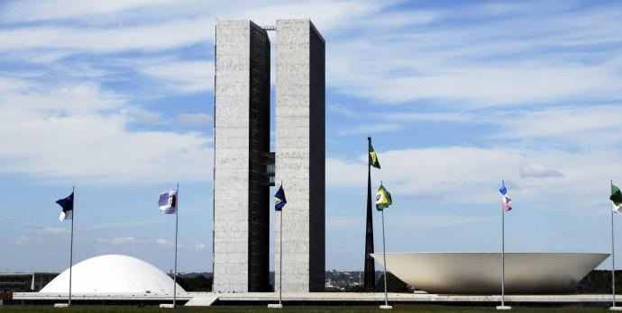 Congresso dá 30 dias para troca de partido sem infidelidade