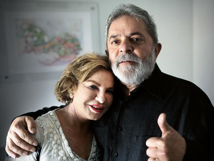 Mensagem de executivos da OAS cita obras em triplex e em sítio.