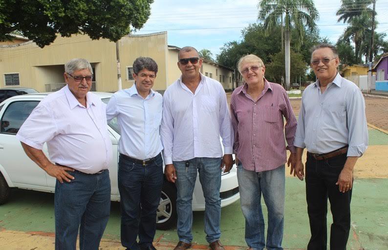 Prefeitura de Nioaque recebe mais 2 veículos para saúde