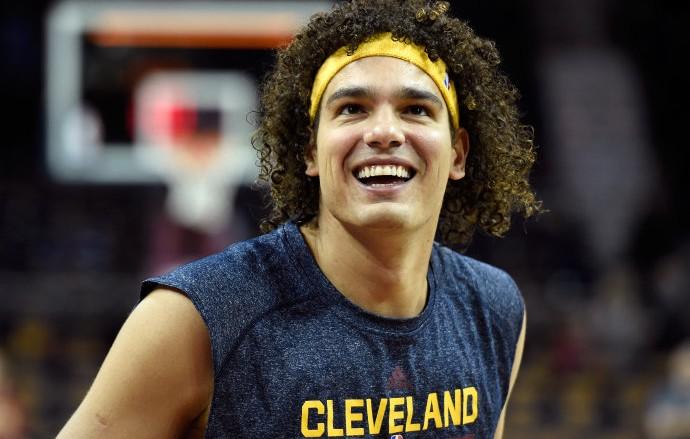 NBA: Varejão é contratado pelo campeão Golden State