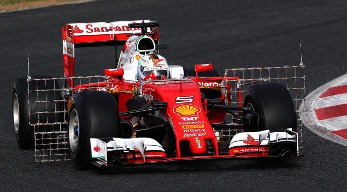 F1: Vettel lidera primeiro dia de testes da temporada
