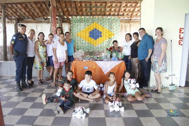 Assistência Social de Bonito leva Projeto ECOPET H2O para Águas do Miranda