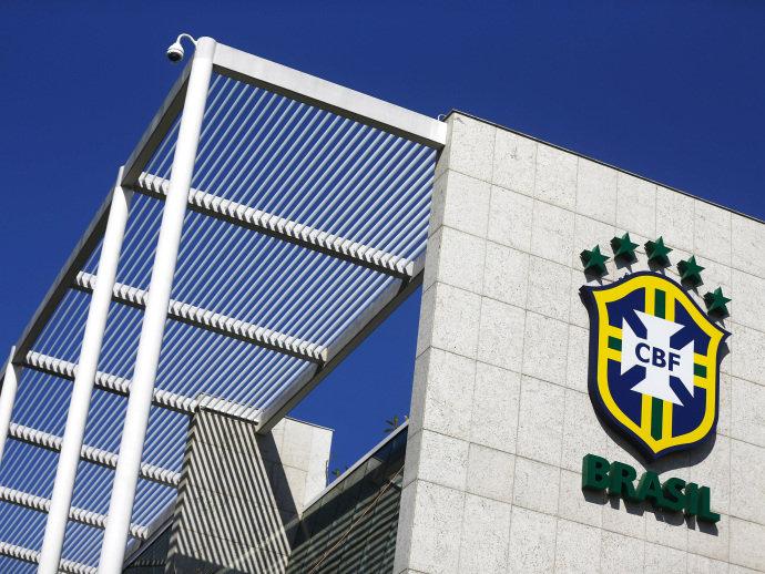 Relatório da CBF mostra que 96% dos jogadores ganham até R$ 5 mil por mês