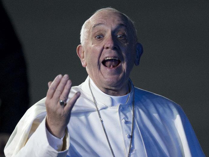 Sem papas na língua, Francisco dispara contra 'políticos corruptos e arrogantes'
