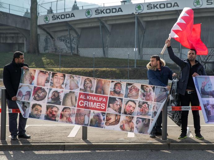 Eleições na Fifa: manifestantes protestam contra xeque Salman