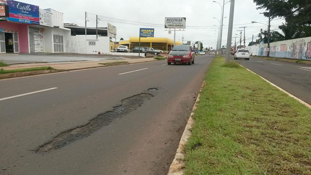 Asfalto de R$ 18 milhões racha em menos de dois anos