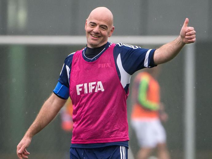 A Fifa rejuvenescida: em seu primeiro dia, Infantino bate bola em Zurique