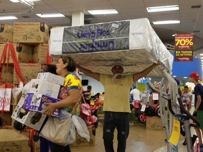 Magazine Luiza fecha 2015 com prejuízo de R$ 65 milhões