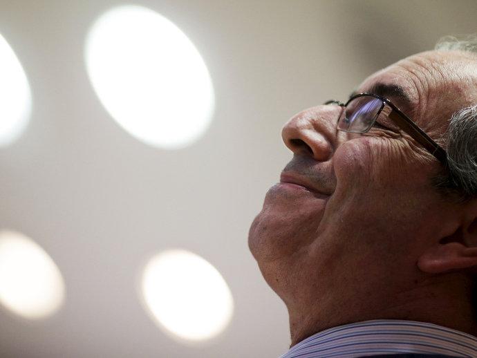 Cunha prorroga CPI que mira Jaques Wagner