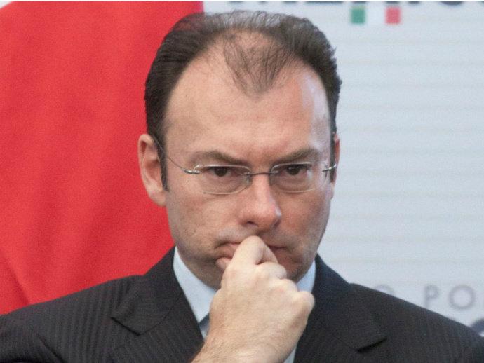 Irritado, ministro mexicano diz que seu país não pagará o muro de Trump