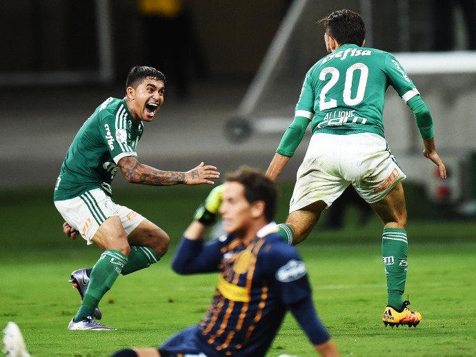 Prass pega pênalti e Palmeiras derrota o Rosario Central