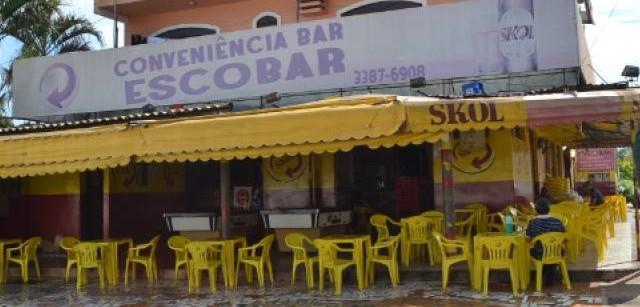 Bar é cenário de confronto entre estudantes e PM