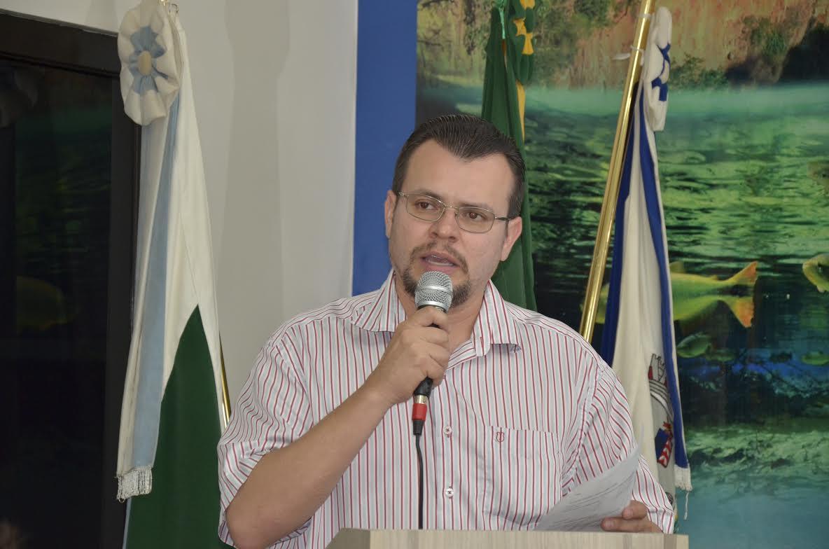 Prefeito de Jardim prestigia solenidade em homenagem à Mulher