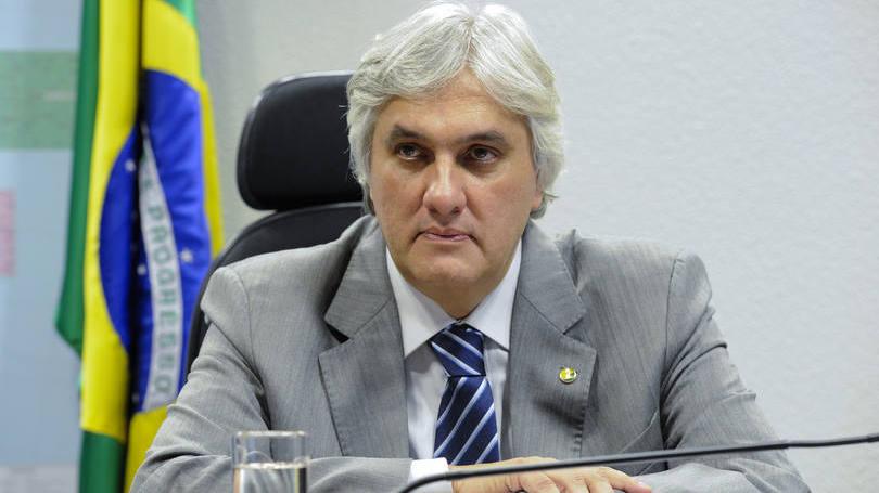 Relator pede abertura de cassação de Delcídio