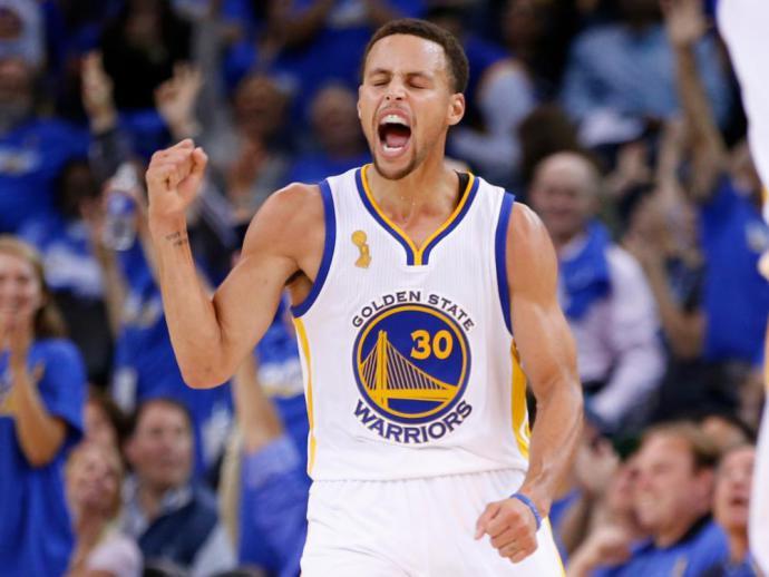 NBA: Warriors vencem e Curry faz cesta do meio da quadra