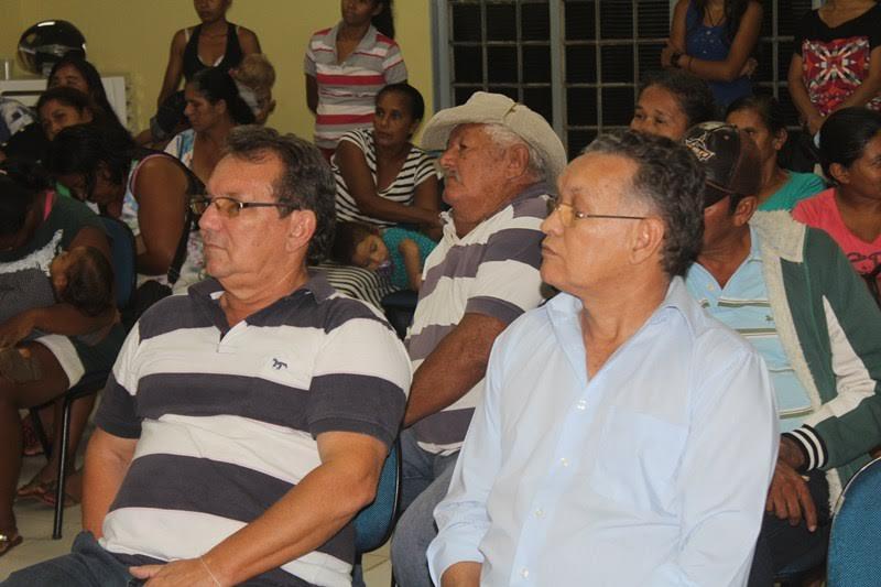 Moradores de Nioaque participam de reunião sobre inadimplência e convivência social