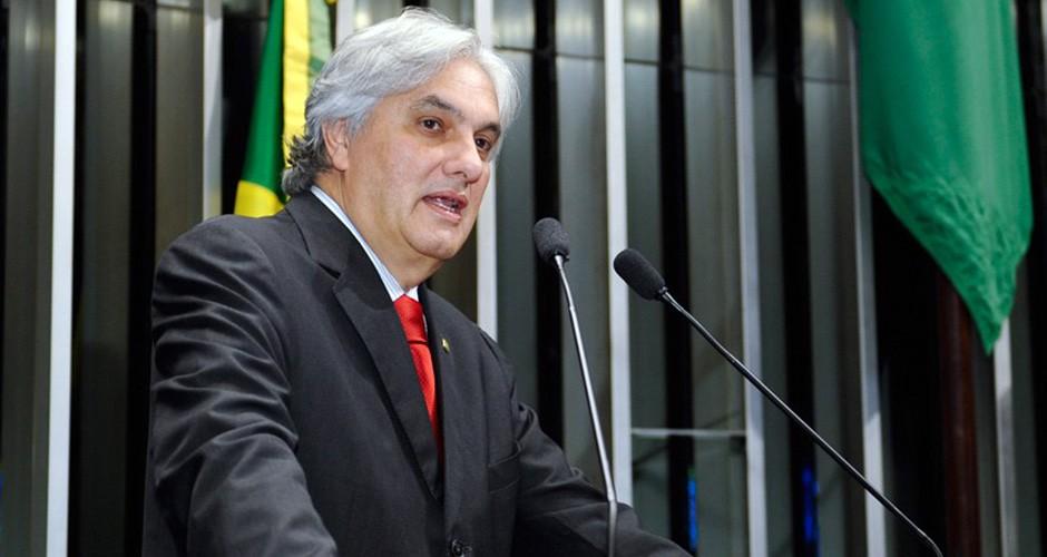 Governo tentou comprar silêncio de Delcídio