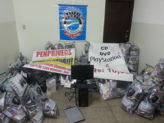 Polícia deflagra operação para apreender CD, DVD e cigarro