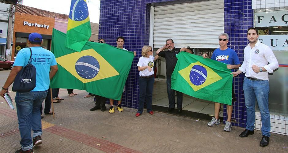 Comerciantes fecham as portas contra corrupção