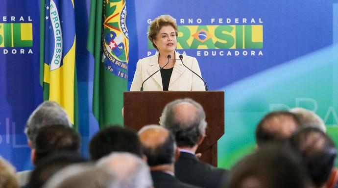 OAB decide apoiar pedido de impeachment