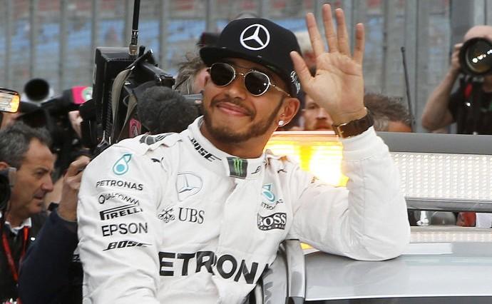 Lewis Hamilton conquista pole no GP da Austrália