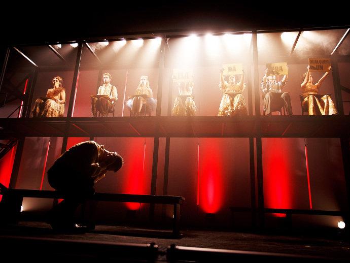 Chico Buarque proíbe uso de suas letras em musical que criticou o PT