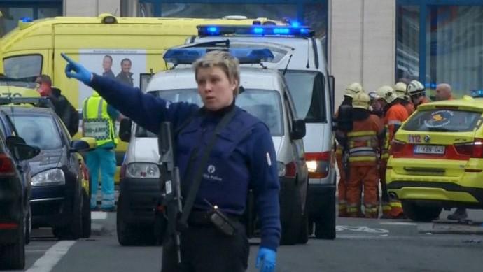 Policiais explodem cinturão-bomba encontrado no aeroporto de Bruxelas