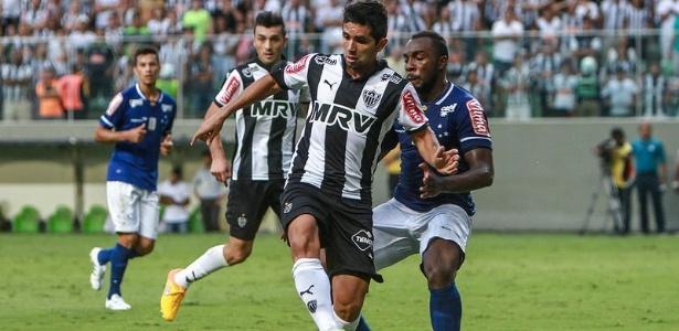 Invicto em clássicos, zagueiro do Cruzeiro tem a receita para parar o rival