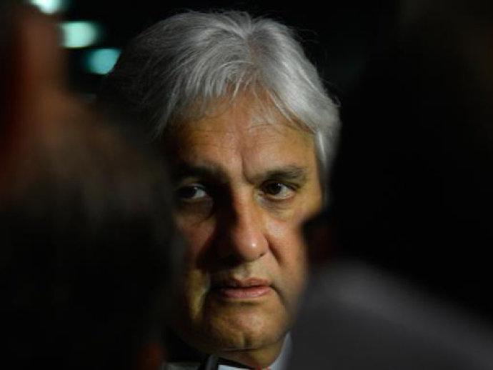 Após impasse, delação de Delcídio é excluída do processo de impeachment