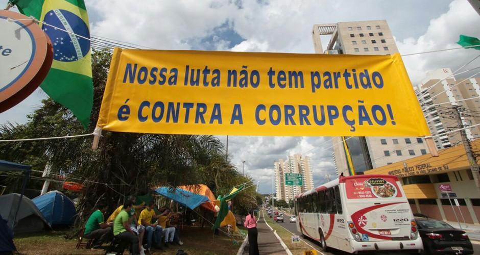 Vigília em frente ao MPF não acabará tão cedo