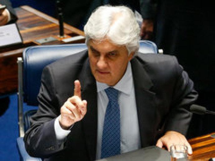 Envolvidos em gravação que levou Delcídio à prisão são chamados ao Conselho de Ética do Senado