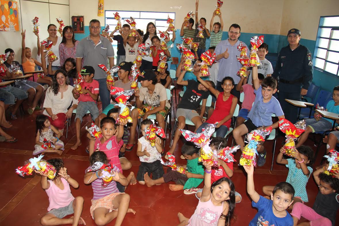 Assistência Social realiza distribuição de Ovos de Páscoa em Jardim