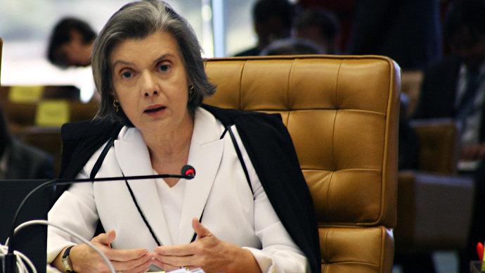Cármen Lúcia: Lava Jato respeita rigorosamente as leis