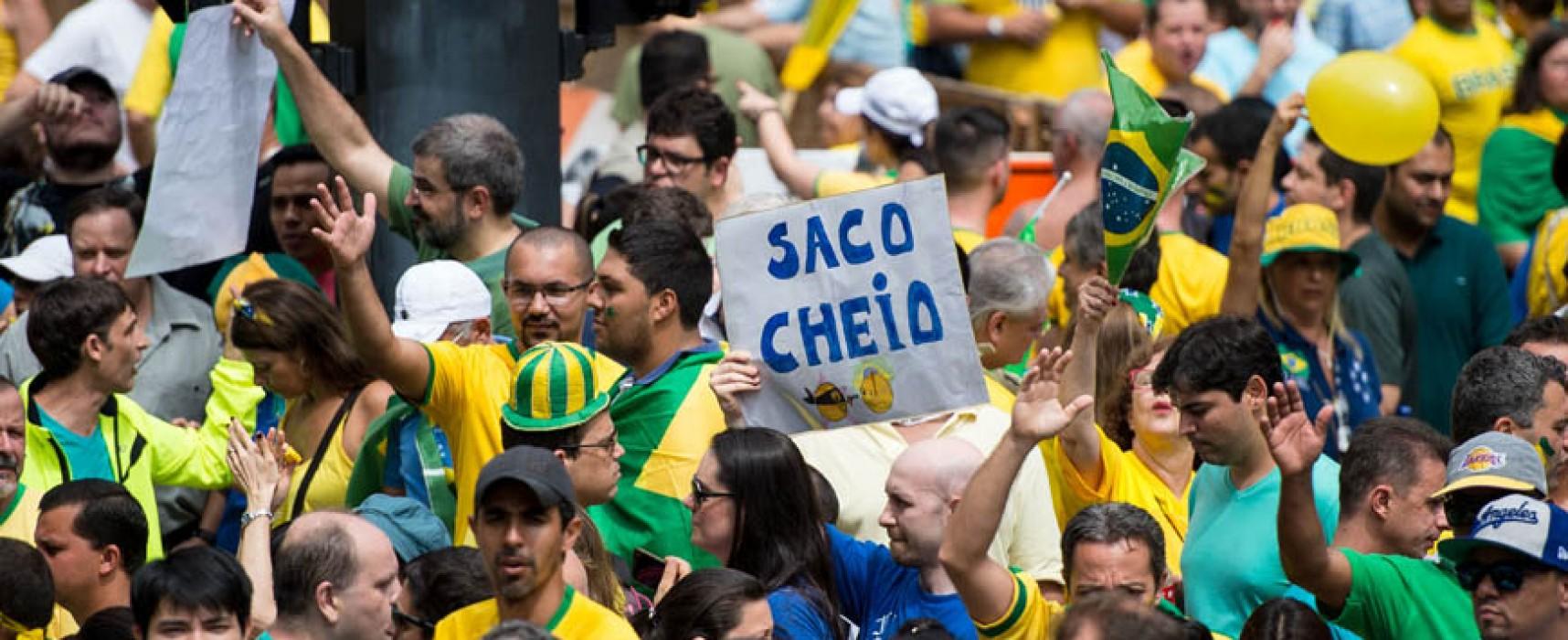 Protestos não vão mudam cenário, afirmam entrevistados