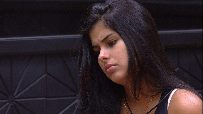 ‘BBB16’: Munik está farta da insistência de Ronan
