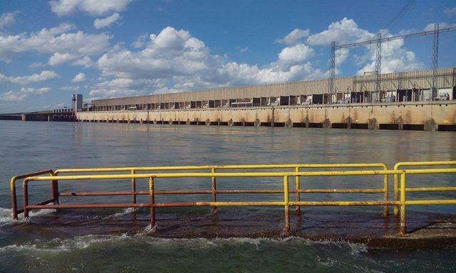 Ambiental apreende 900 metros de redes de pesca em lago de hidroelétrica