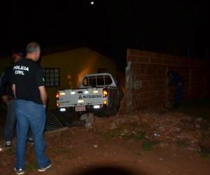 Jovem de 23 anos é executado a tiros enquanto dirigia caminhonete