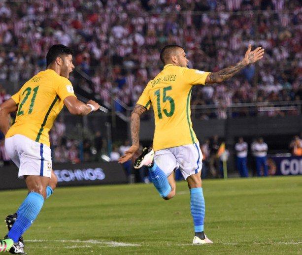 Em jogo sofrido seleção consegue empate contra o Paraguai
