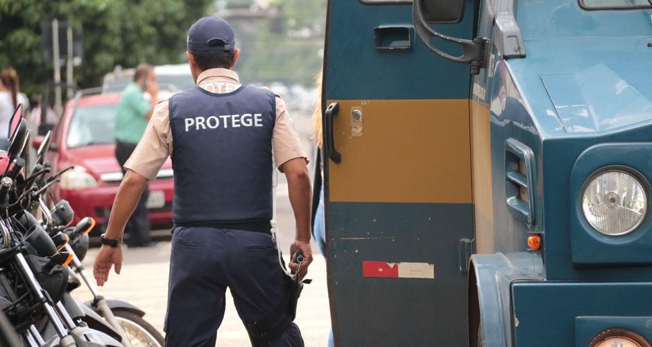 Seguranças de bancos ameaçam greve