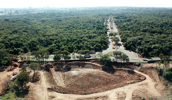 Obra que vai acabar com a erosão na cabeceira do Joaquim Português está em pleno vapor