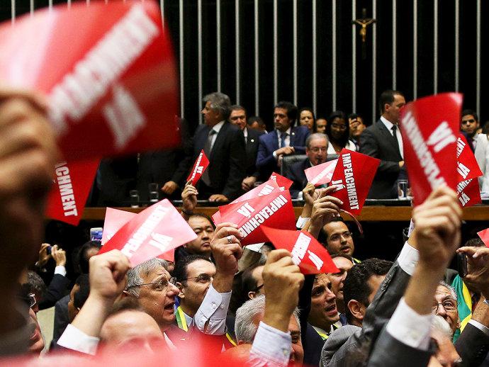 Movimento pró-impeachment mapeia 346 votos contra Dilma