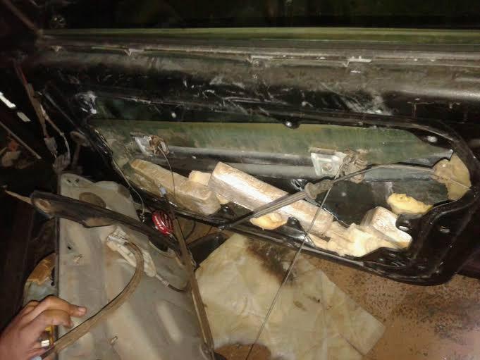 Polícia apreende veículo 