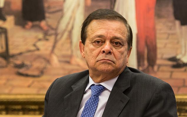 Relator da comissão do impeachment apresenta seu voto na quarta-feira