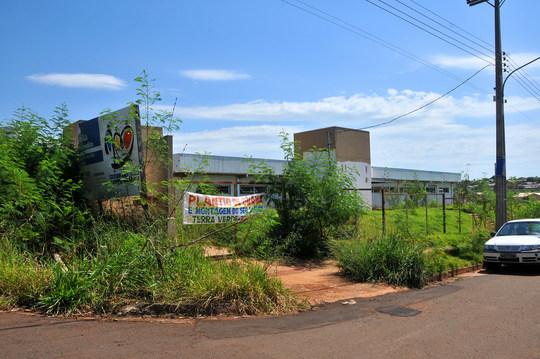 Defensoria prevê multa por sujeira em terrenos