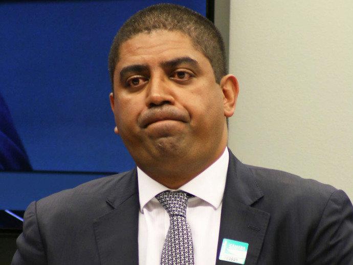 Doleiro cita pagamento de US$ 5 mi a Cunha no Conselho de Ética