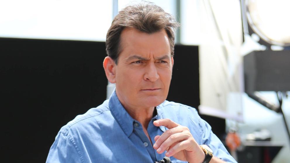 Charlie Sheen é investigado pela polícia de Los Angeles por ameaçar ex
