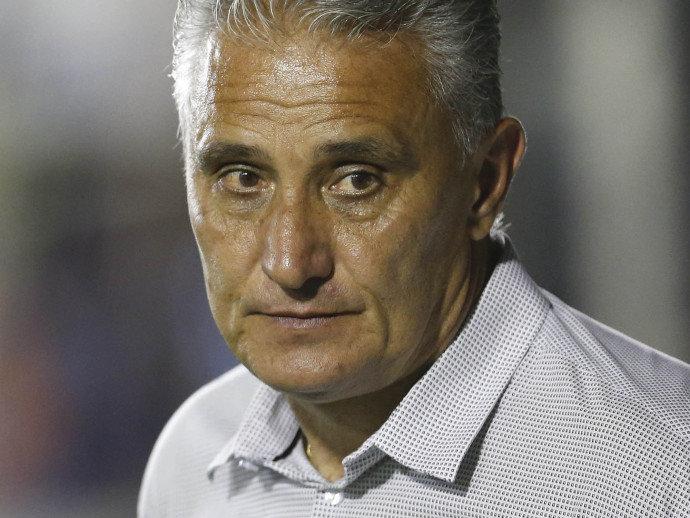 CBF ouviu 'não' de Tite antes de manter Dunga na seleção