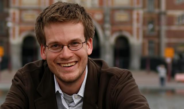 Nova adaptação de livro de John Green tem estreia adiada nos cinemas