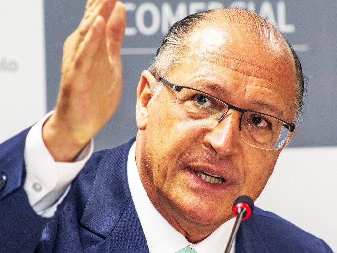 Cúpula do PSDB se reúne hoje em SP para afinar discurso sobre impeachment